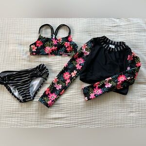 Girls swimsuit